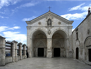 MARTED� 14 MAGGIO LE PREMIAZIONI DEL CONCORSO �MARIO AZZARONE�
